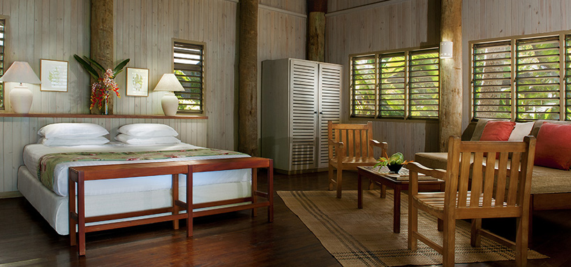 Fiji Villa Bed and Sitting Area