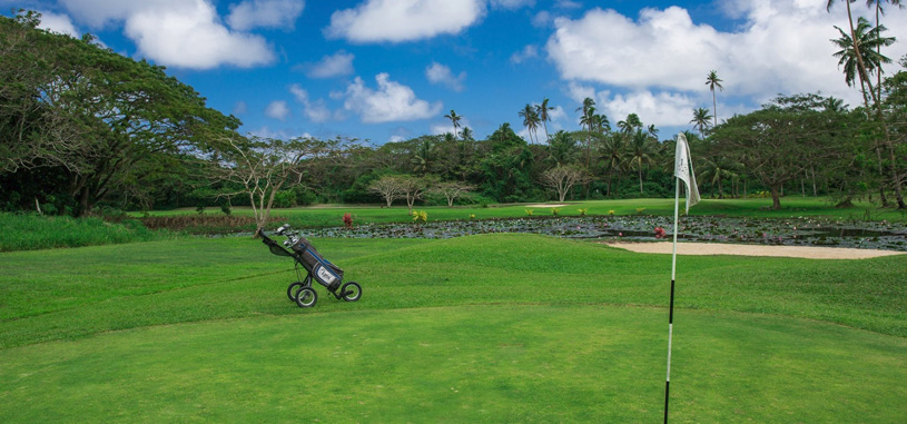 Golf in Luxury Fiji Resort